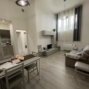 da-lenny-grey-the-new-apartment.hotelslidodijesolo.com/